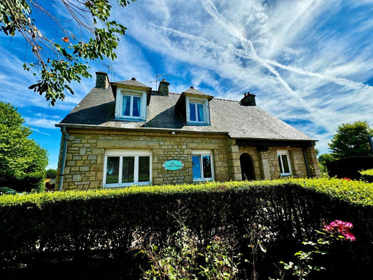 Les Vieilles Digues (At the local's home) (View of Mont Saint-Michel)